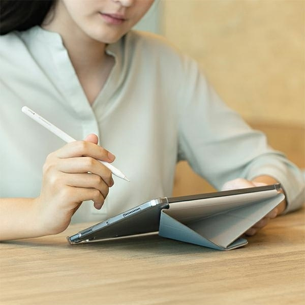 Etui Uniq Camden na iPad Air 10.9'' (2020) - różowe