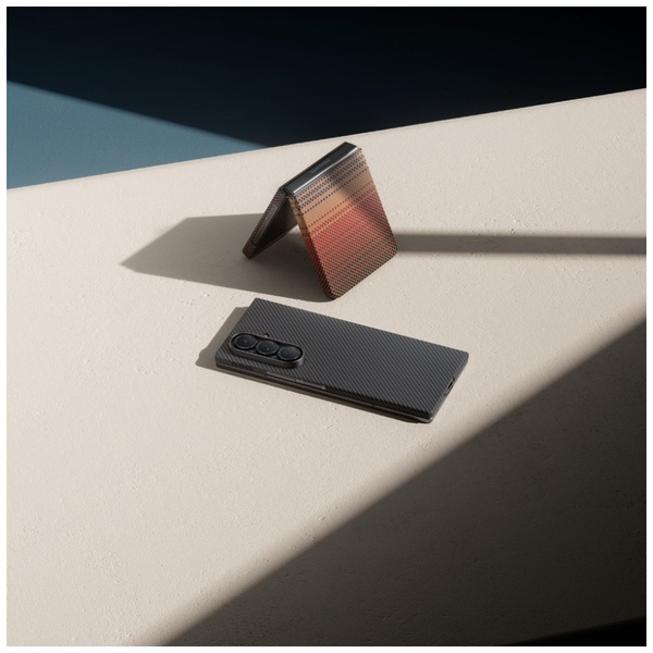 Etui PITAKA Ultra-Slim MagSafe do Samsung Galaxy Z Fold7 czarno szary