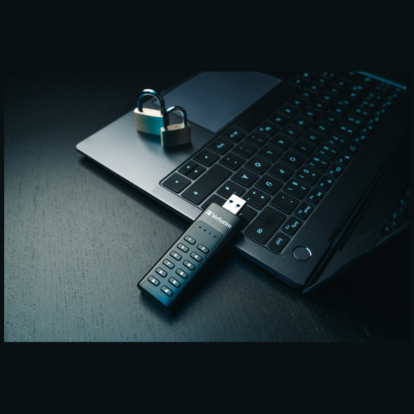 Dysk zewnętrzny Verbatim Keypad Secure   USB 3.2 Gen 1 32GB czarny 49427