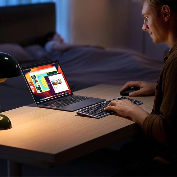 Bezprzewodowa klawiatura membranowa Ugreen KU005 Bluetooth / 2.4 GHz - czarna