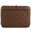 Guess Sleeve GUCS14ZPSQSSGW 14"brązowy/brown Quilted 4G