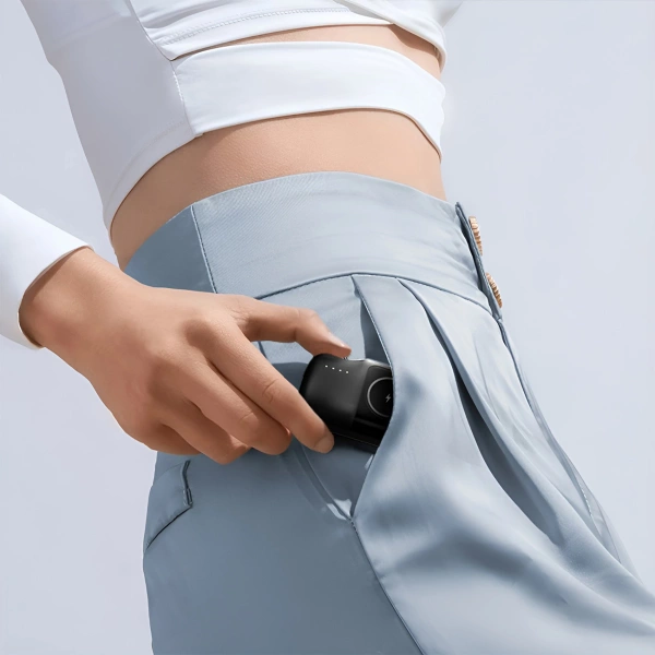 Wozinsky WF16-YCS 5000mAh 15W USB-C Mini Power Bank with Built-in USB-C Cable and Apple Watch Charger - Black