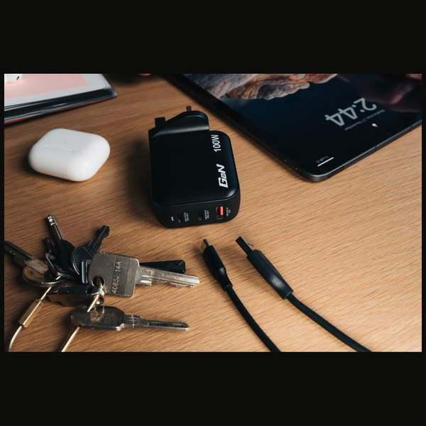 Ładowarka sieciowa Verbatim Mini GaN     100W 2xUSB-C PD/1x USB-A QC czarny 32230