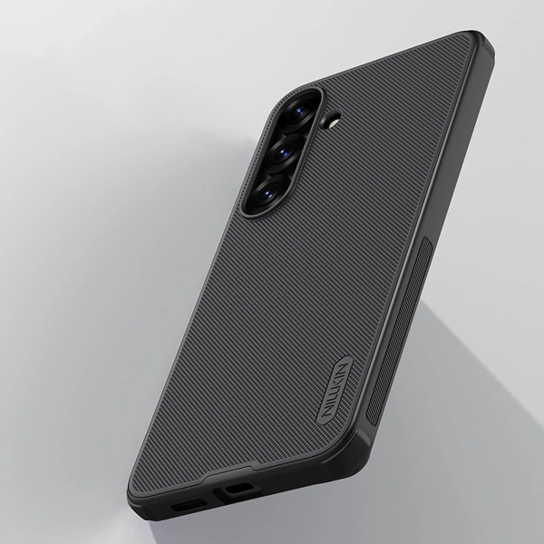 Etui Nillkin Super Frosted Shield Pro Magnetic Case na Samsung S25+ z MagSafe - czarne