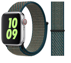 Apple Opaska sportowa Nike w kolorze purpury/oceanicznej zieleni do koperty 44mm / 45mm / 46mm / 49mm - rozmiar uniwersalny, oryginalna plomba,  MXN62ZM/A