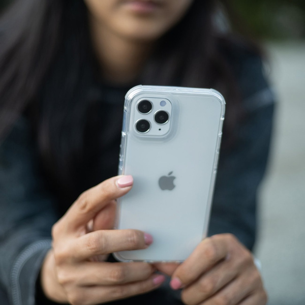 Raptic X-Doria Clear Case iPhone 14 Pro armored clear cover