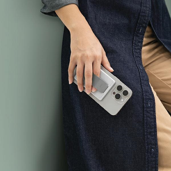 Uniq Heldro ID magnetic wallet with support and band - navy blue