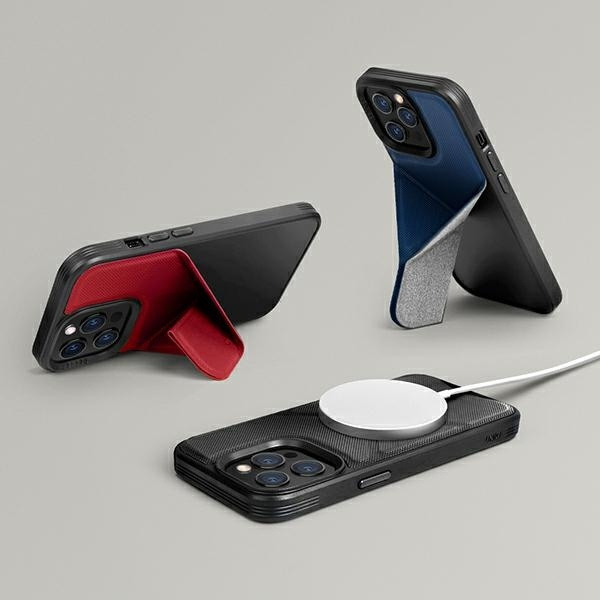 Uniq Transforma MagSafe case for iPhone 13 - black
