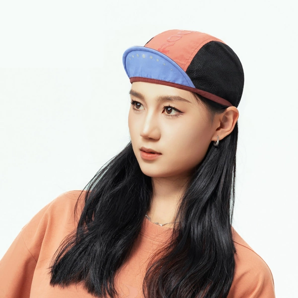 Czapka kolarska Rockbros rowerowa z daszkiem pod kask - czerwona