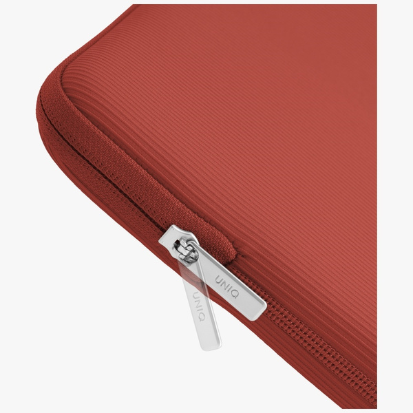 Torba na laptopa UNIQ Cyprus Ridge       Edition Laptop Sleeve 14" water-resistant neoprene czerwony
