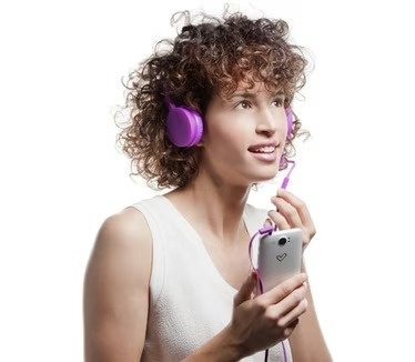 Energy Sistem grape-colored, over-ear headphones with 105 dB microphone, single 3.5 mm jack
