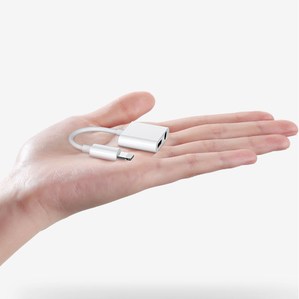 Joyroom adapter przejściówka rozdzielacz słuchawkowy Lightning - Lightning / 3,5 mm mini jack biały (S-Y104)