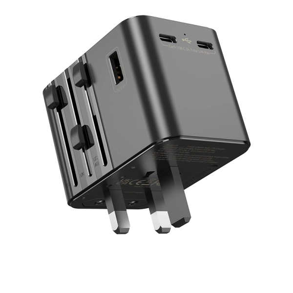 JELLICO uniwersalny adapter podróżny S9 PD 2xUSB-C + 1xUSB 3.4A Max 2500W Czarny