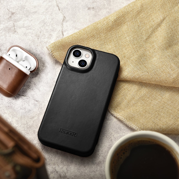 iCarer CE Oil Wax Premium Leather Folio Case skórzane etui iPhone 14 Plus z klapką magnetyczne MagSafe czarny (AKI14220707-BK)