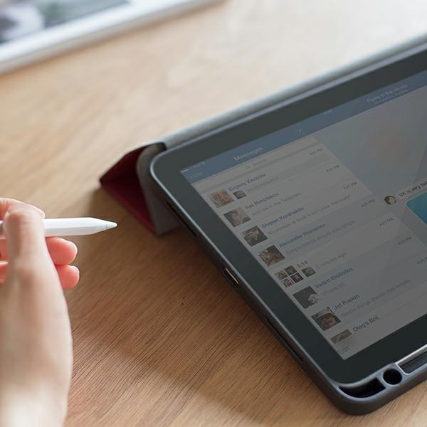 UNIQ etui Transforma Rigor iPad Air 10,9" (2020) czerwony/coral red Antimicrobial