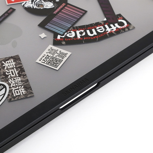 Skinarma etui Henko MacBook Pro 14"       (2021-2023) przezroczysty/frost clear