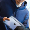 Etui UNIQ Moven na iPad Air 10.9 (2022/2020) - niebieskie