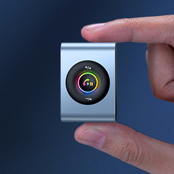 Joyroom samochodowy transmiter Bluetooth 5.3 i zestaw głośnomówiący do portu AUX mini jack 3,5mm (JR-CB1)