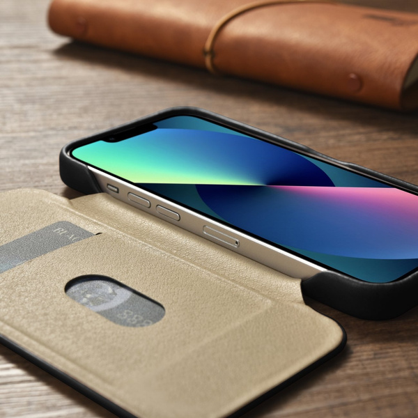 iCarer CE Oil Wax Premium Leather Folio Case skórzane etui iPhone 14 Plus z klapką magnetyczne MagSafe czarny (AKI14220707-BK)