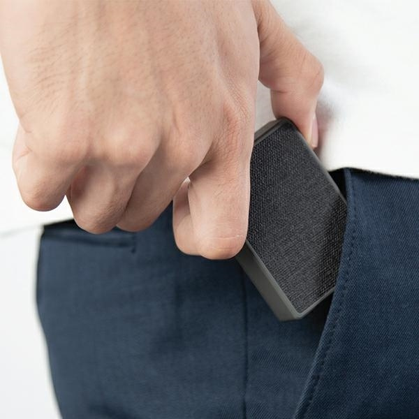 UNIQ Ład. siec. Votre Slim Duo 20W USB-C + USB-A czarny/charcoal black