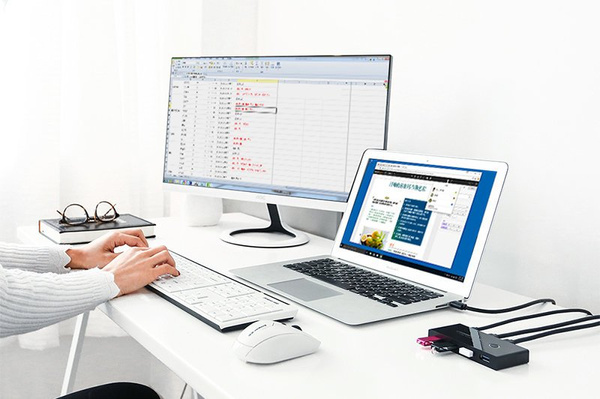 Ugreen switch box HUB switch 4x USB 3.2 Gen 1 USB splitter for two computers black (US216 30768)