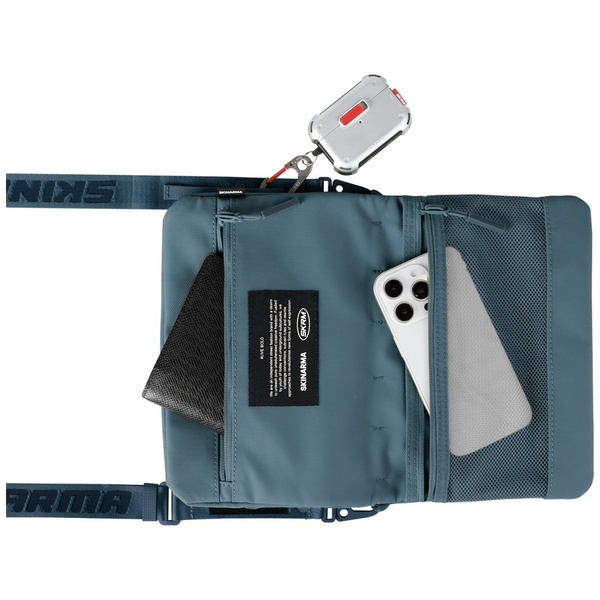 Torebka Crossbody Skinarma Juno          niebieski