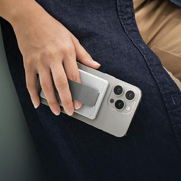 Uniq Heldro ID magnetic wallet with support and band - navy blue