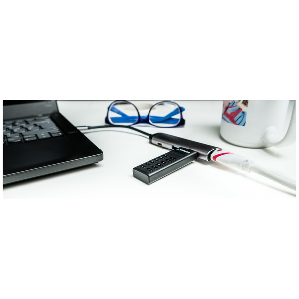 Dysk zewnętrzny Verbatim Keypad Secure   USB 3.2 Gen 1 32GB czarny 49427