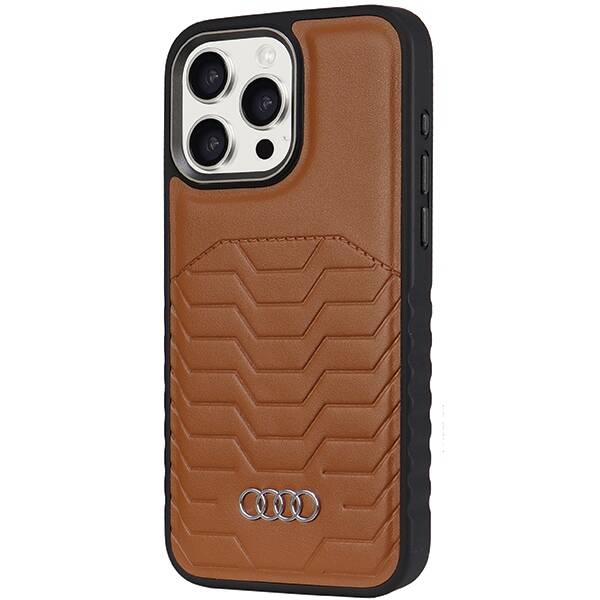 Audi Synthetic Leather MagSafe iPhone 15  Pro Max 6.7" brązowy/brown hardcase AU-TPUPCMIP15PM-GT/D3-BN