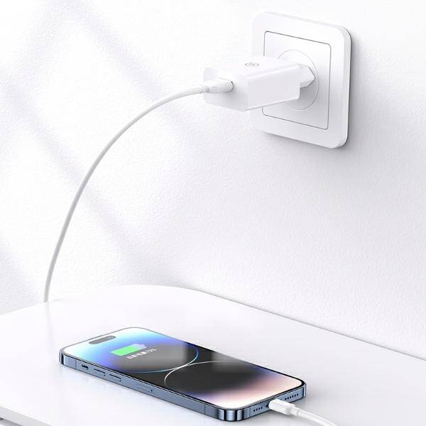 USAMS Ład. siec. 18W + kabel Lightning/ USB-A Fast Charging biały/white series SC SCXLTZ03