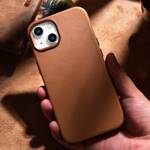 iCarer Case Leather pokrowiec etui z naturalnej skóry do iPhone 14 Plus brązowy (kompatybilne z MagSafe)